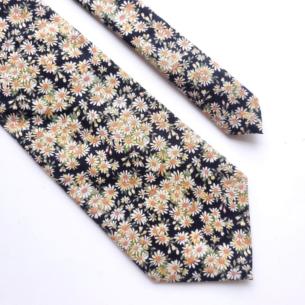 VTG Tango By Max Raab Floral Cotton Necktie 55 x 3.75 in Daisies Wildflowers
